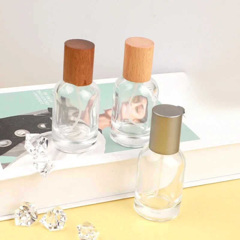 Perfume sub-bottling high-end portable 30ml laboratory, glass spray bottle large capacity replacement empty bottle walnut
