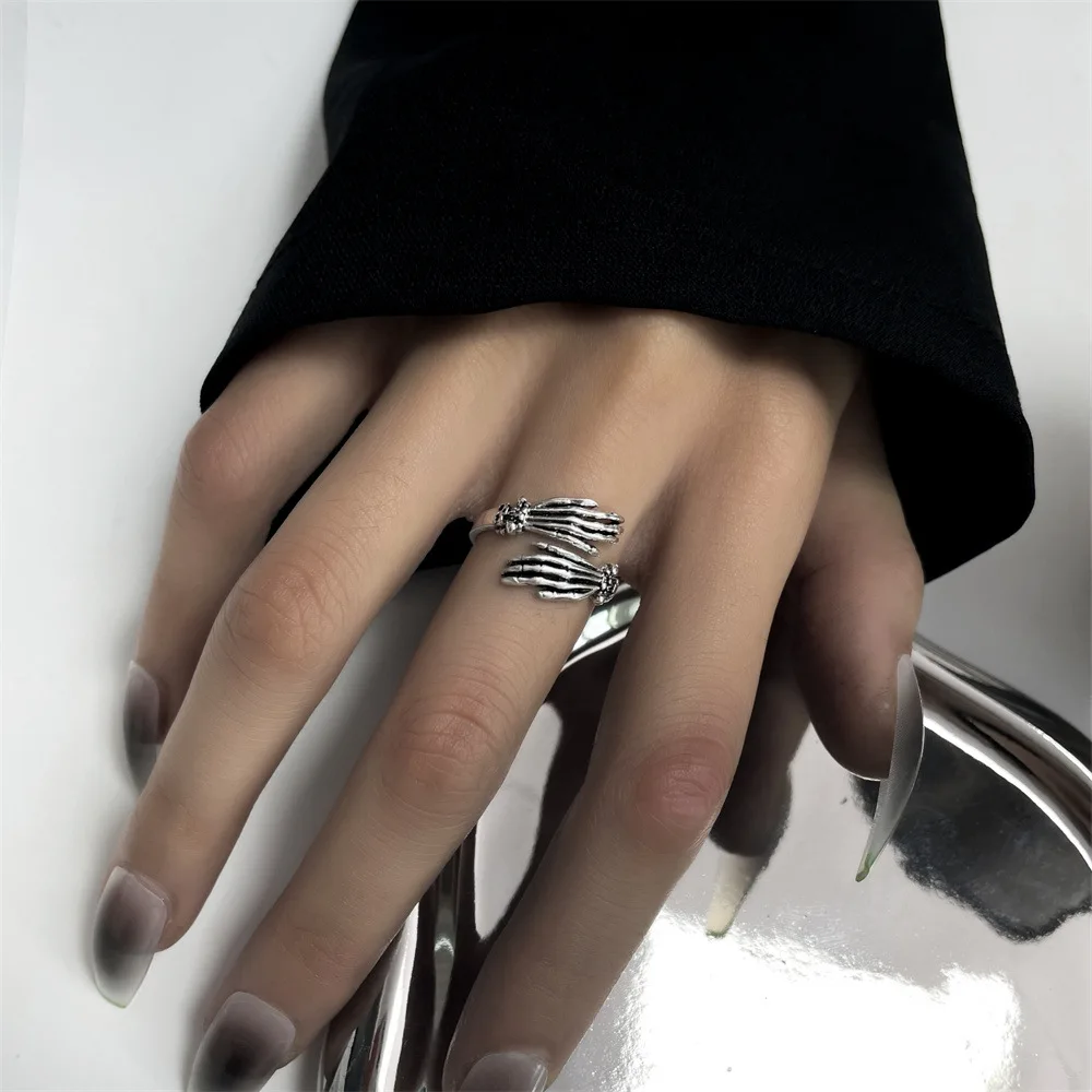 

Japan and Korea simple fashion palm ring women, dark street ins wind five claws retro personalized open ring jewelry