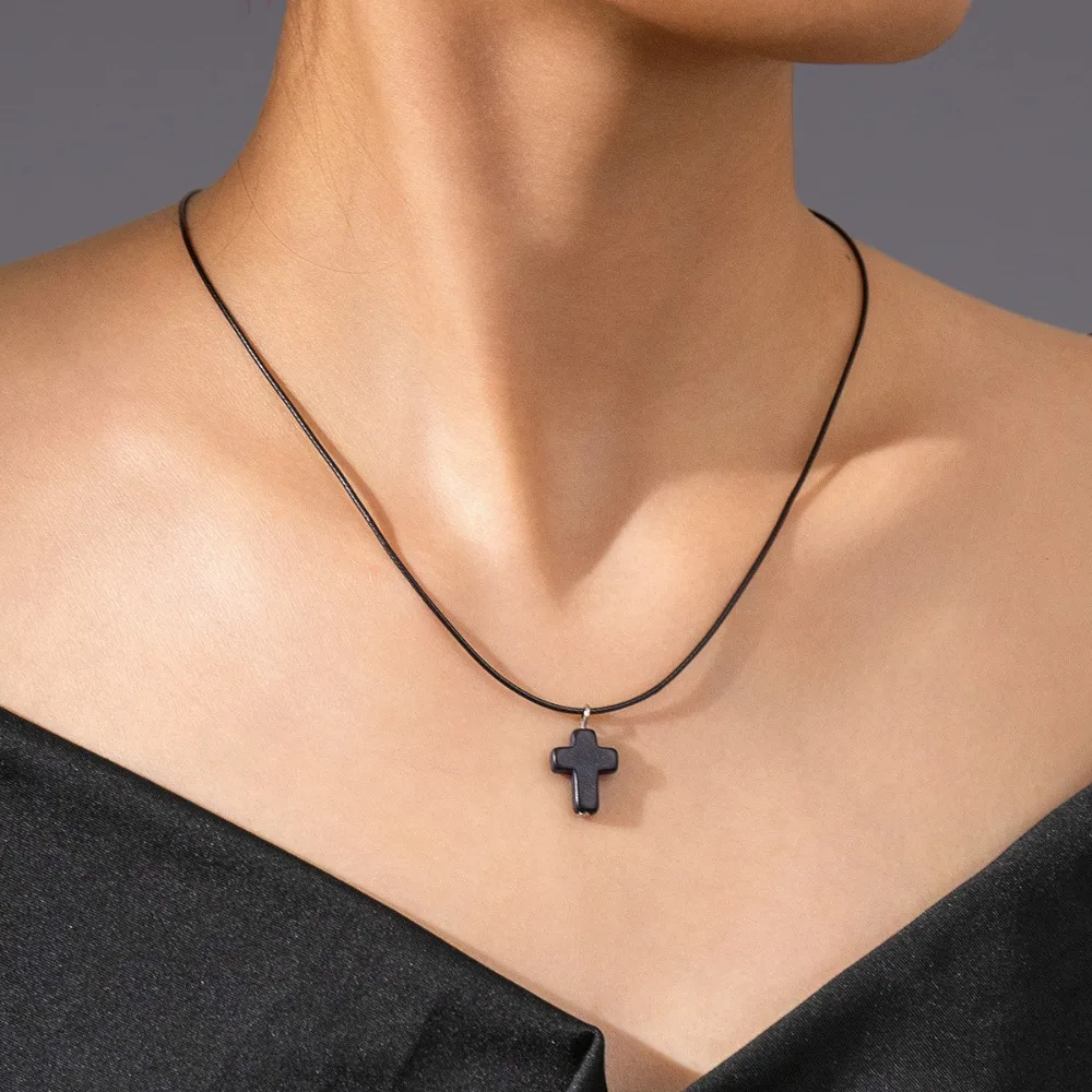 Creative Simple Waterproof Waxed Cord Imitation Turquoise Cross Pendant Necklace for Women Best Friend Make A Wish Jewelry Gift