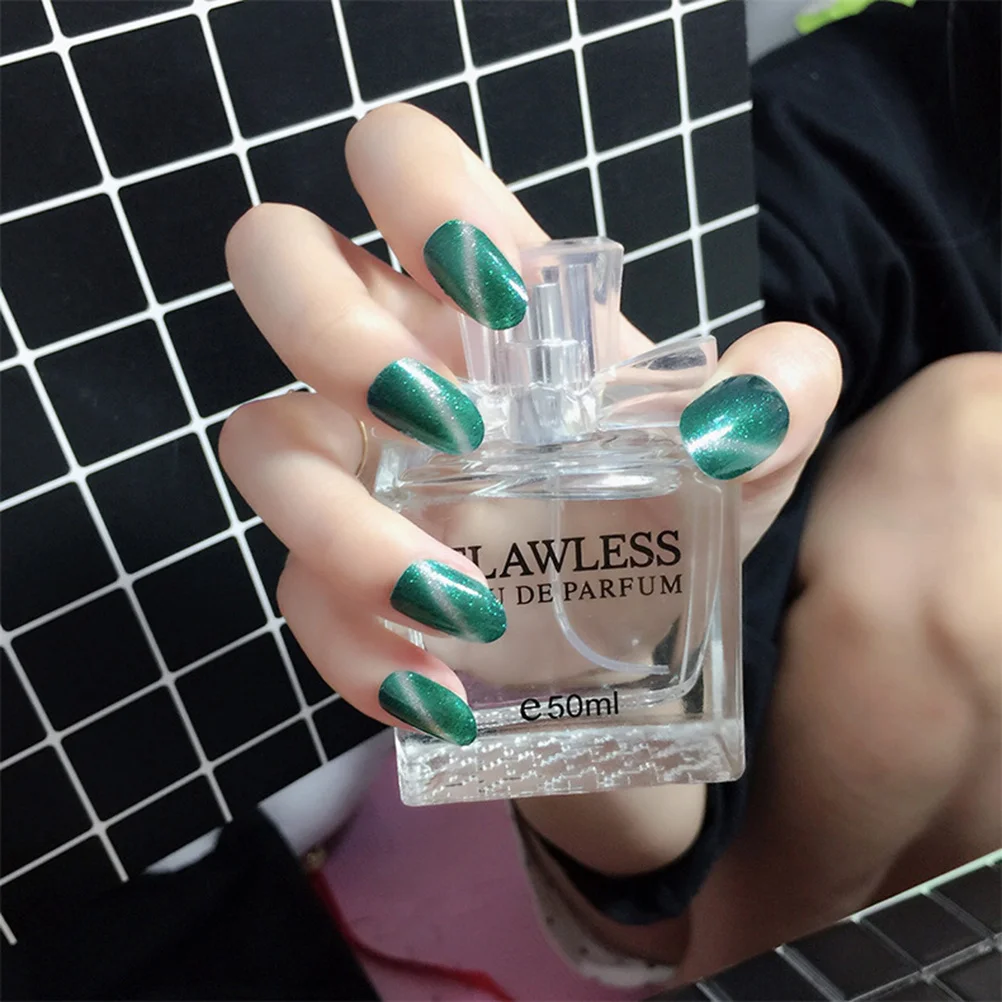 

Cat Stickers Shiny Self-Adhesive Manicure Decals For Women Girls Fashionable Nail Decor Nail Art Stickers