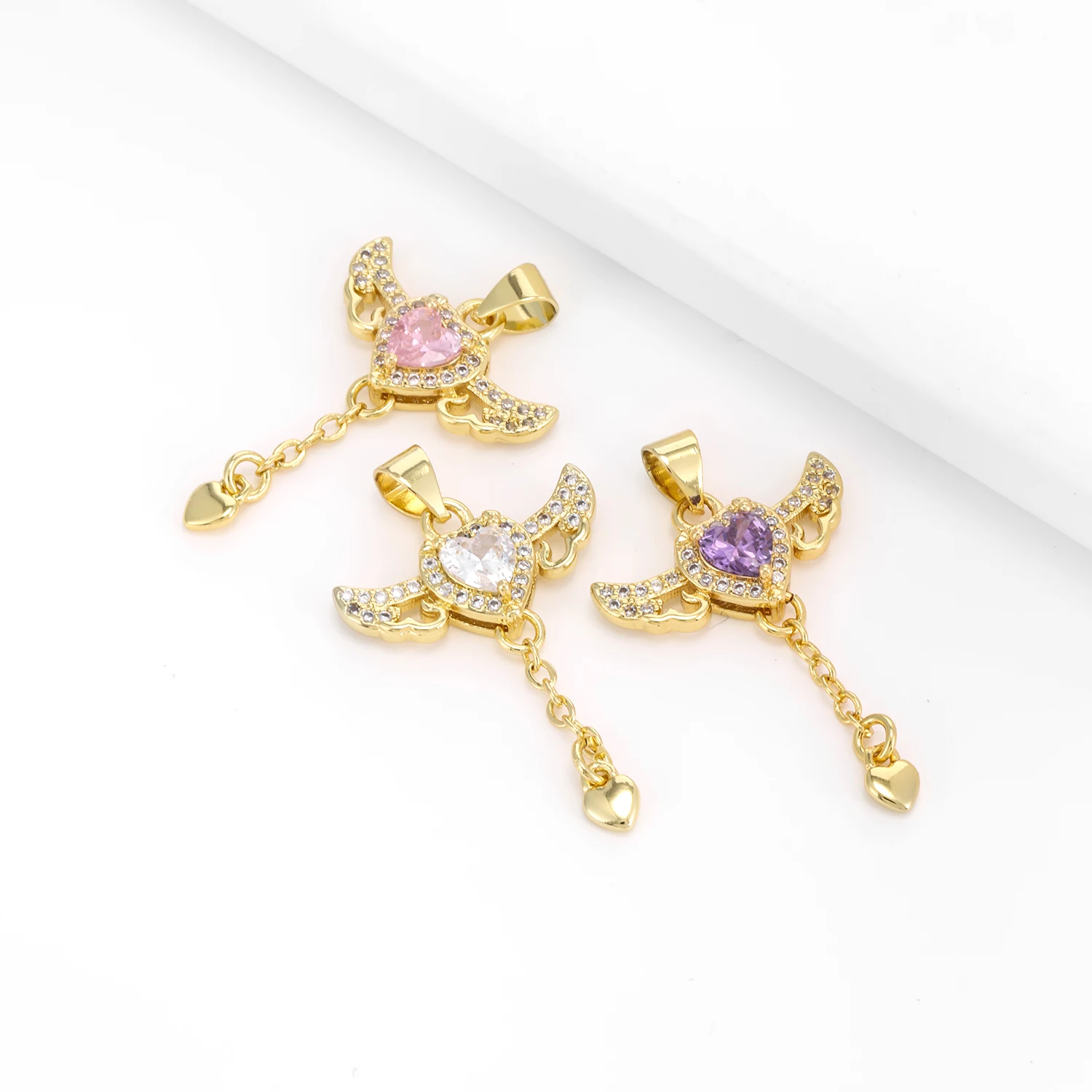 Fashion White/Purple/Pink Heart With Wings Pendant Love Exquisite Copper Zircon Jewelry Accessories Dinner Party Gifts For Women