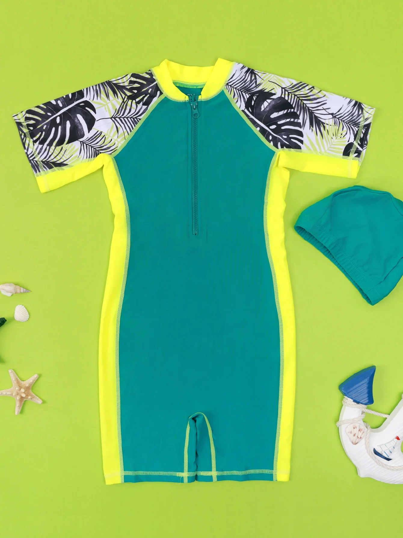 

One-Piece Quick Drying Summer Boys Swimwear Children Swimsuits Kid Short Sleeve Sun Protection (including swimming caps)