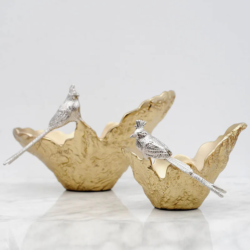 

Aluminum Bird Embellished Gold Decorative Bowl Snack Fruit Storage Plate