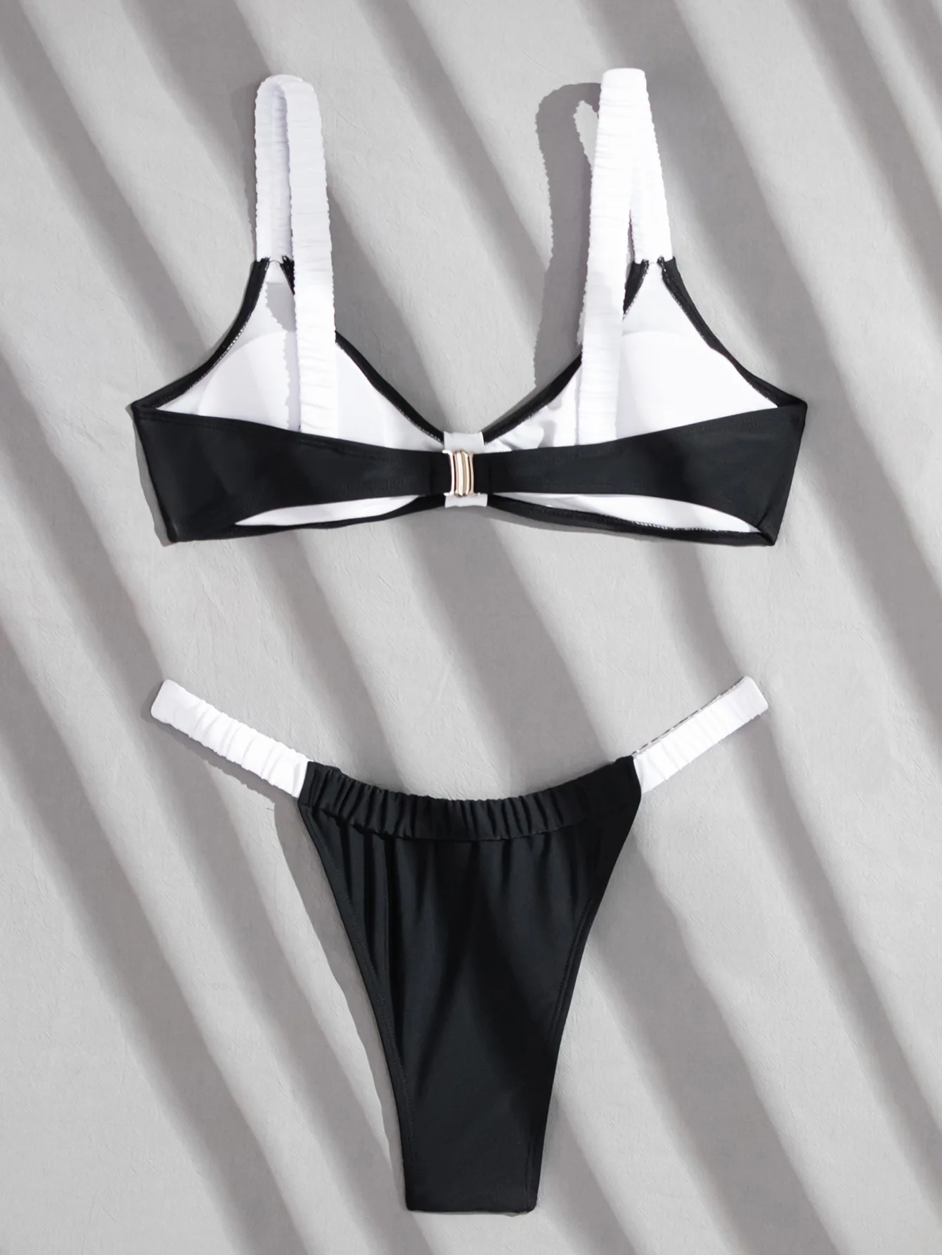 Maillot de bain 2 pièces noir et blanc pour femmes, bikini, ensemble deux pièces, patchwork, sexy, mini bretelles, bandage, dos nu, bain trempé, plage, 2025