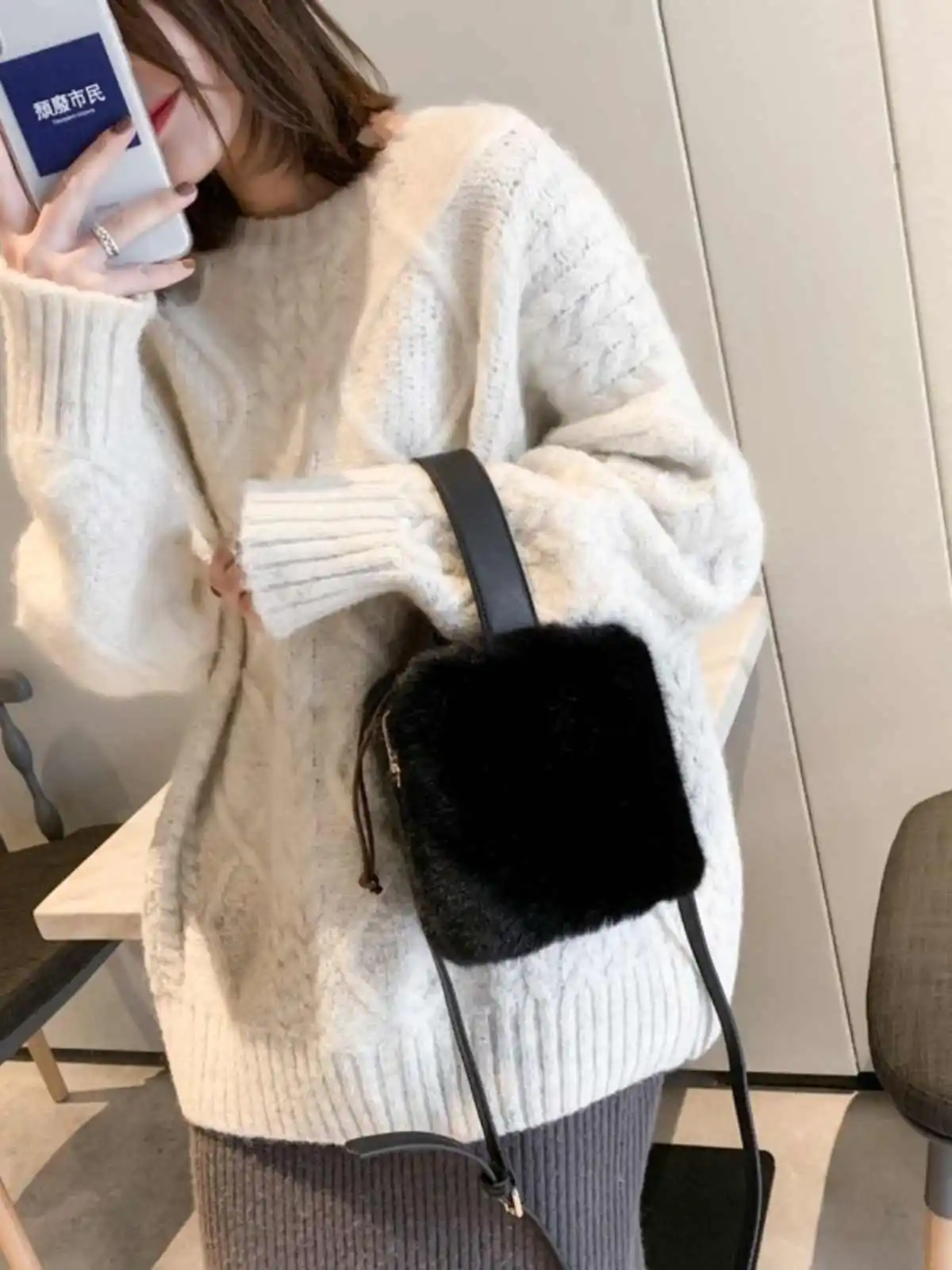 New Plush Handheld Bag For Women Autumn Winter String Style Crossbody Small Bucket Bag Korean Edition Mini Handbag Shoulder Bag