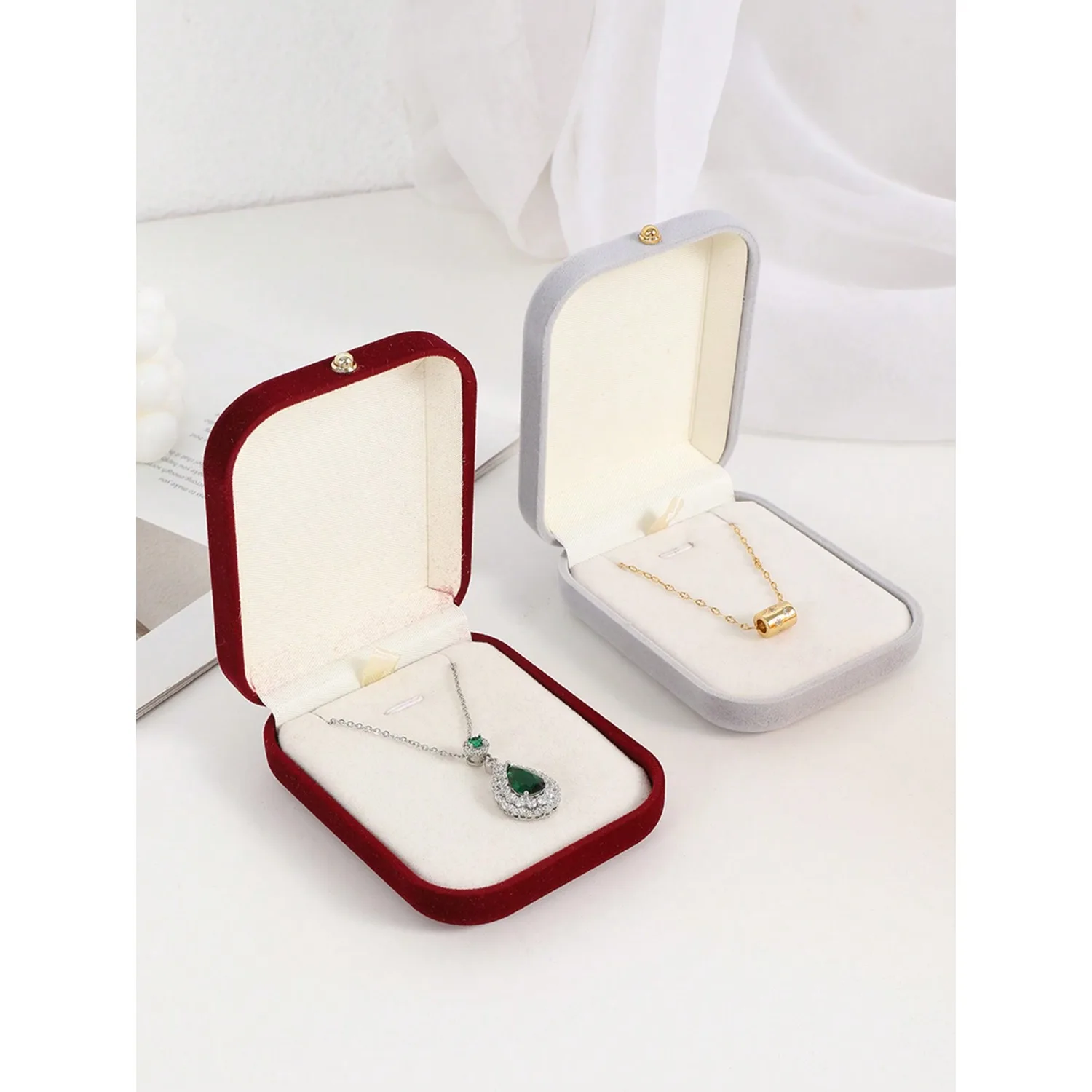

1pc/6pcs Pendant Necklace Jewelry Box Flocked Gift Box For Jewelry Storage And Display