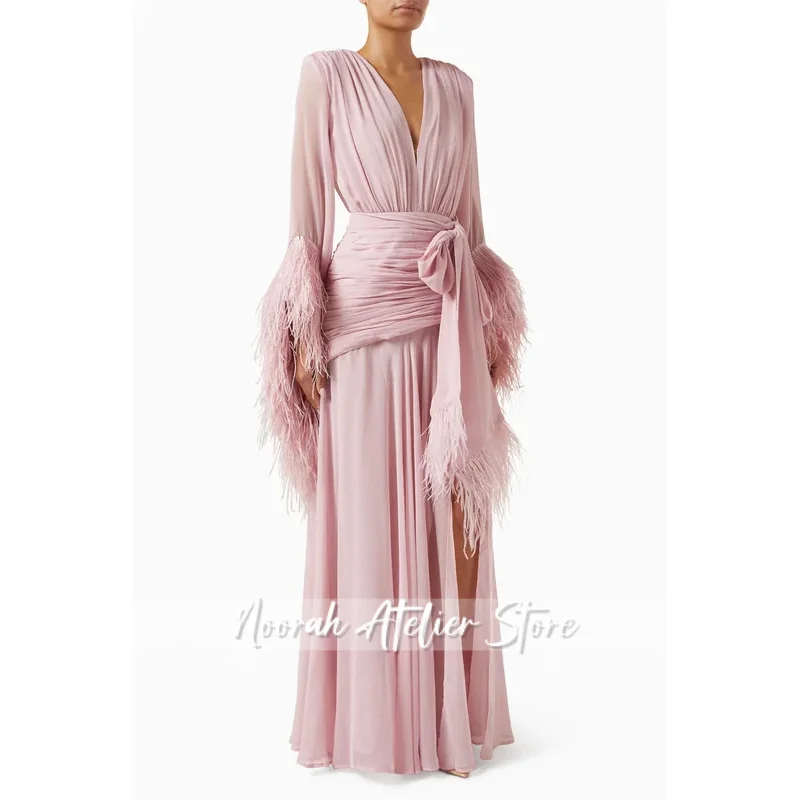 

2025 Индивидуальные платья для выпускного вечера с глубоким v-образным вырезом и расклешенными рукавами, розовые шифоновые платья с перьями, вечернее платье, женские вечерние платья, вечернее платье