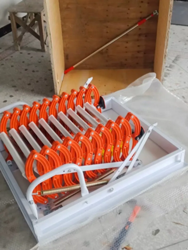 سلم منزلي قابل للسحب مثبت على الحائط سلم قابل للطي مثبت على الحائط داخليًا وخارجيًا #3