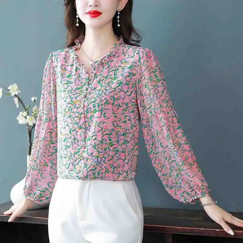 Korean Women Fashion Versatile Fragmented Flowers Chiffon Long Sleeved Blouse Female New  Loose Fit Pullover Vneck Chiffon Shirt