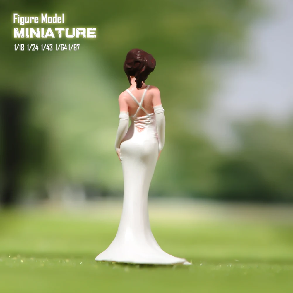 Miniature dipinte1/18 1/24 1/43 1/64 1/87Giovane e bella signora ricca vestita in abito formale Figura Modello Giocattolo Vista Decorazione