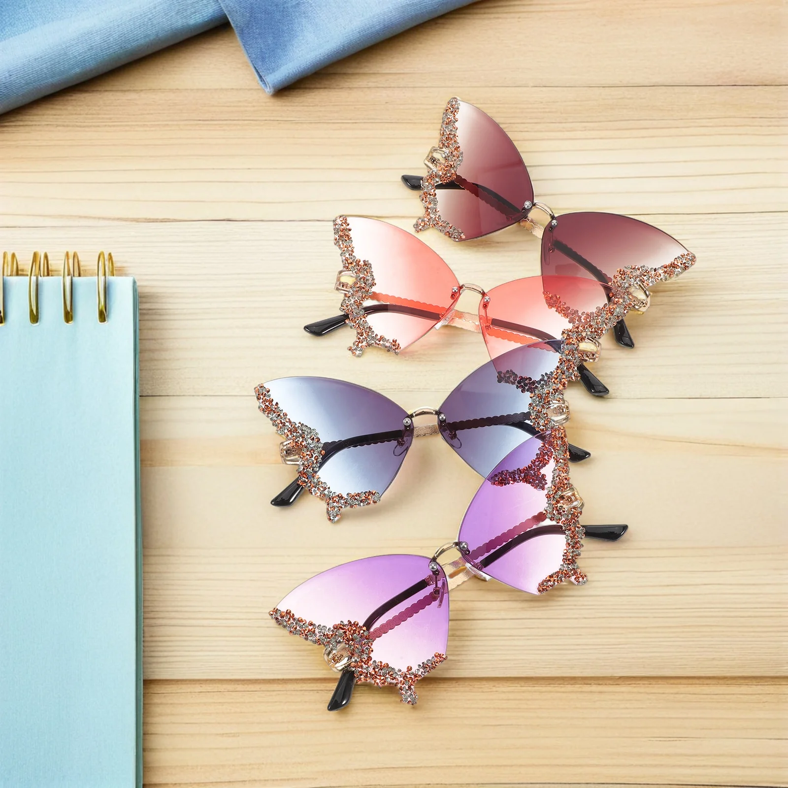 

4 Pcs Diamond-in Vintage Sunglasses Butterfly Eyeglasses Fashionable for Women Cool Fancy Apparel Costume Accessories Colored
