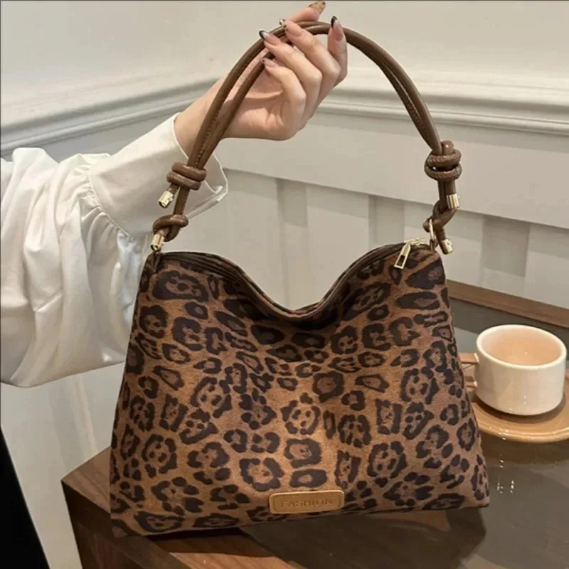 2025 Trend Leopard Print Shoulder Bag Commuting Armpit Bag Tote Bag Fashion Tote Bag Women Designer Purses Personality Handbag