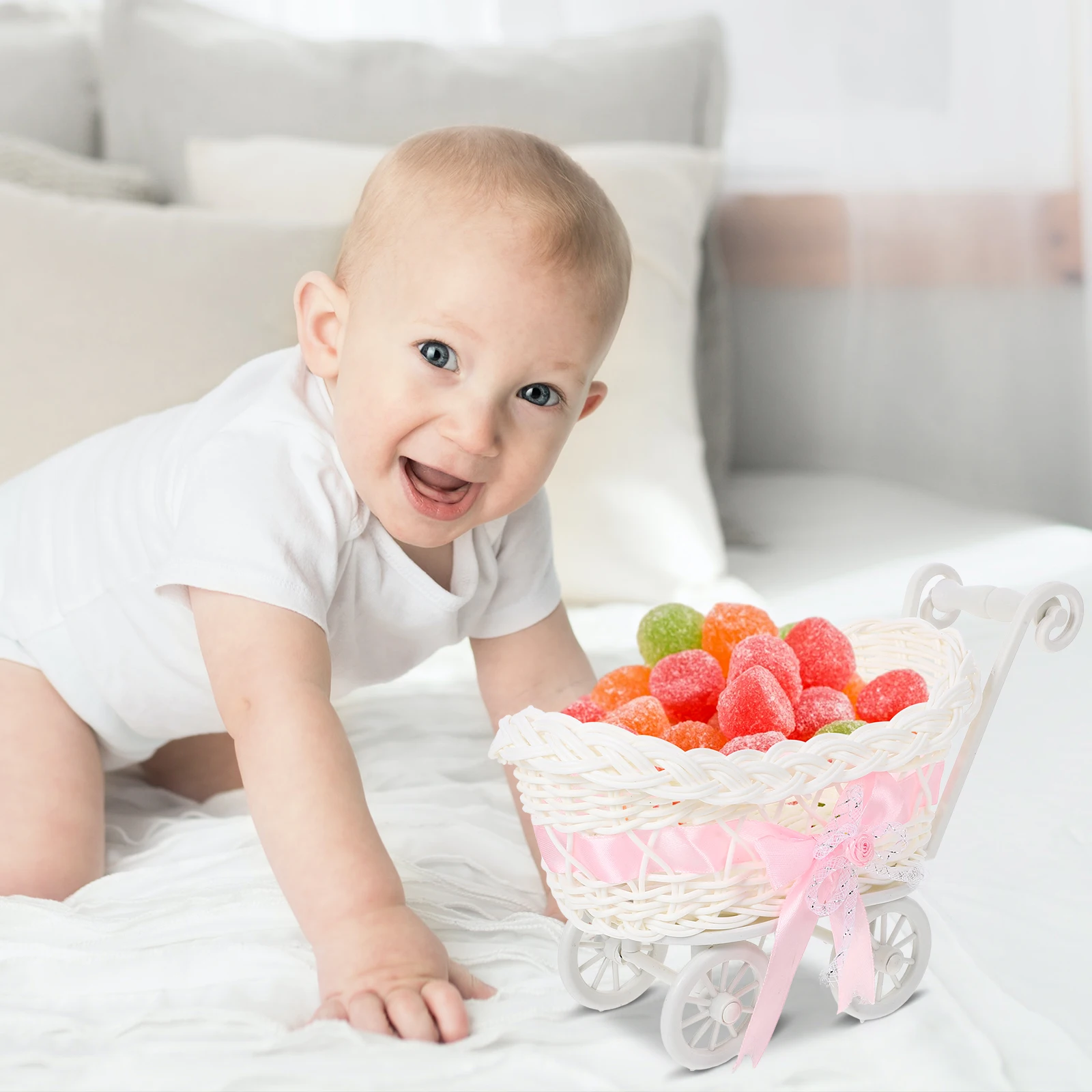 

Woven Storage Basket Candy Basket Candy Container Basket Desktop Shopping Cart Adornment Basket Wedding Gift Cart Decoration