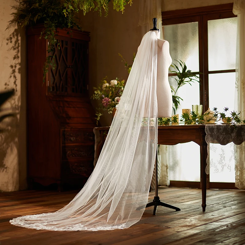 Elegant 230CM Long Lace Wedding Veil with Comb One Layer Lace Applique Floor Length Marriage Wedding Accessories