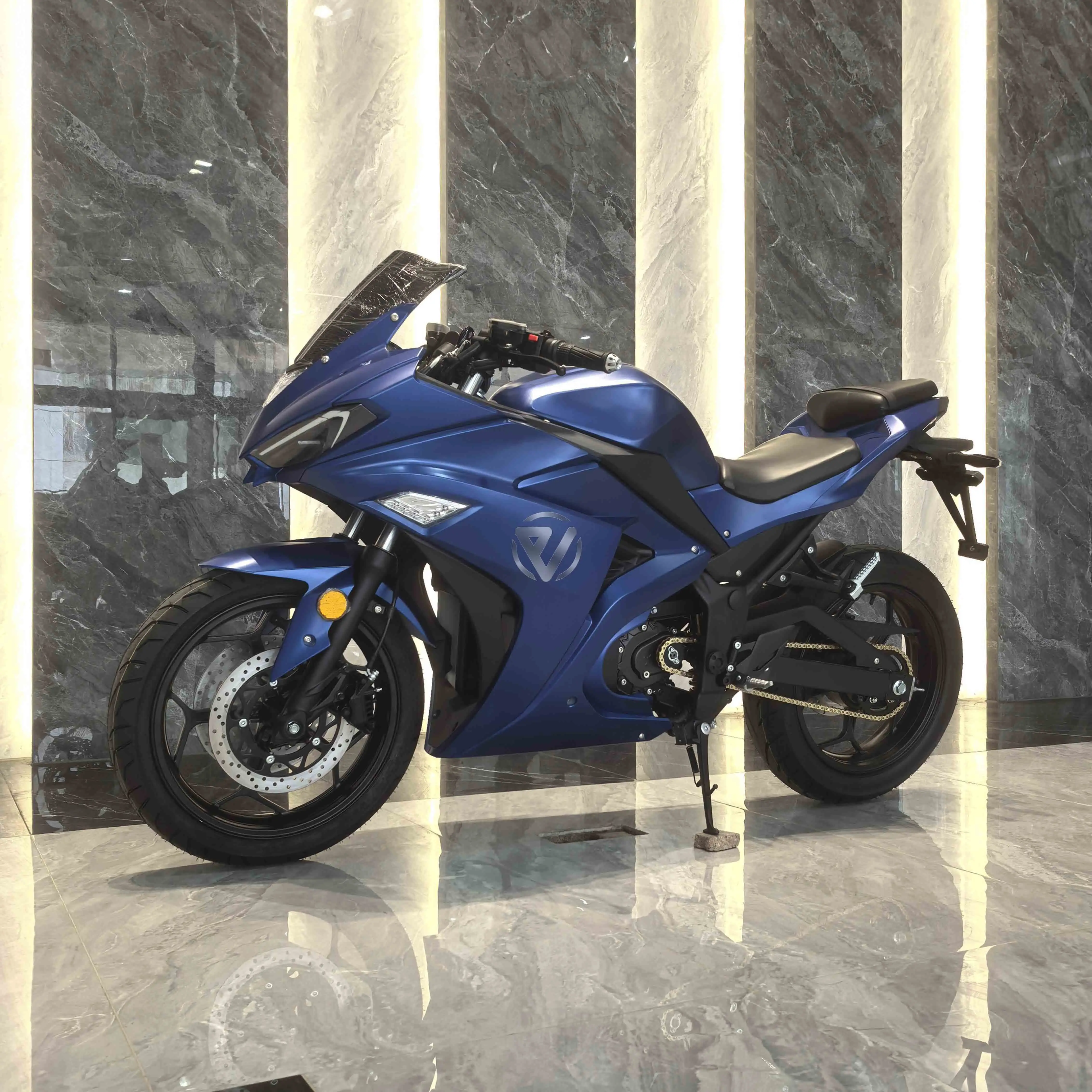 Smart 5000W Electric Motorcycle for Adults Two-Wheel Electric Scooter with Max Load 300kg Racing 72V Voltage