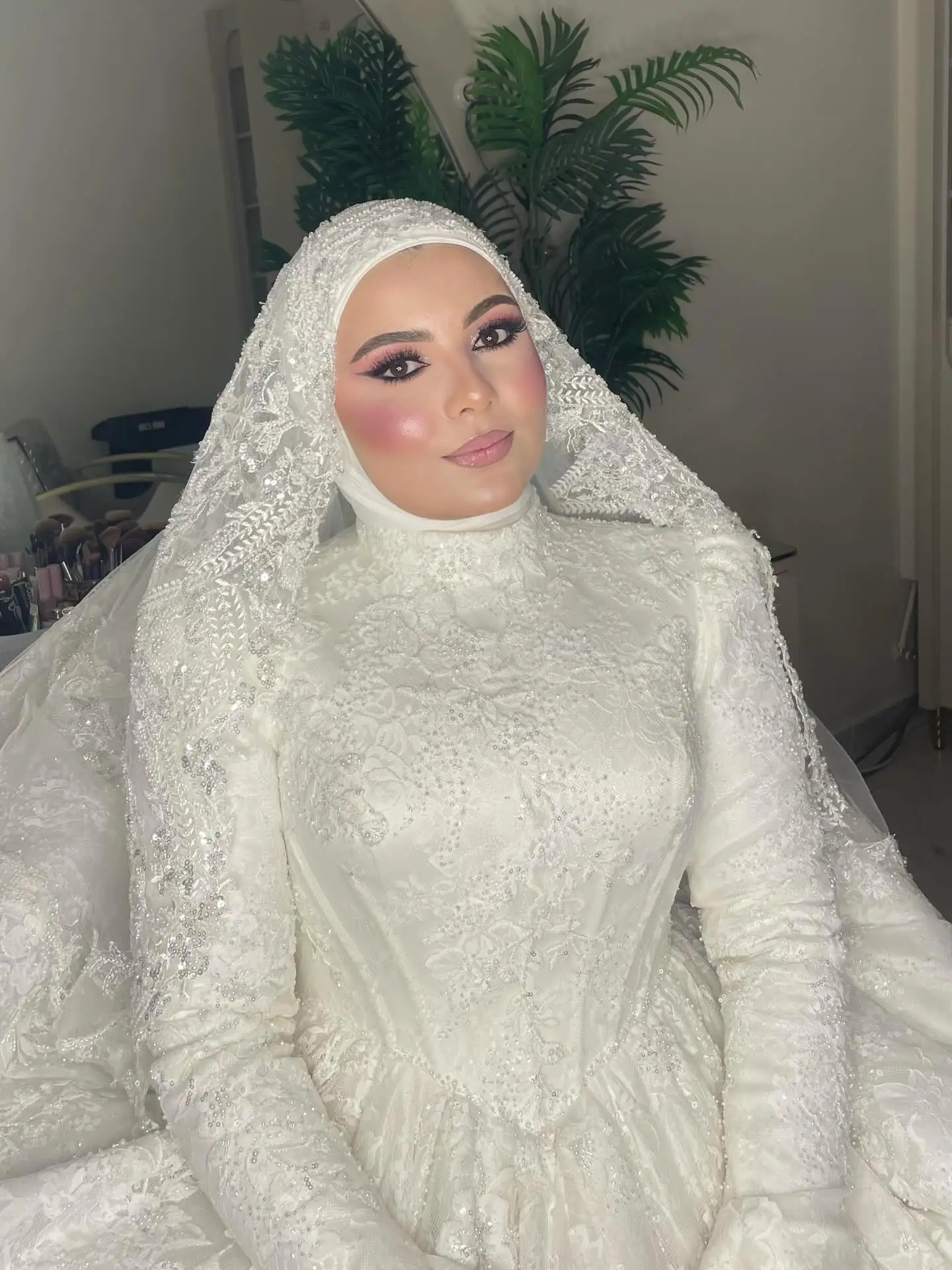 Customized Muslim High Neck Long Sleeve White Wedding Dress Lace Beads Shining A-line Bride Dress Islamic Cathedral Tail