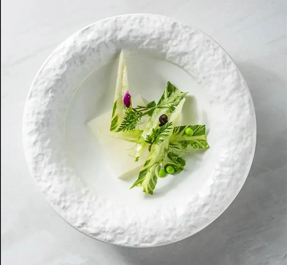 

White Ceramic Serving Plate Breakfast Salad Dessert Restaurant Gourmet Decoration Main Course Kitchen Steak Cutlery