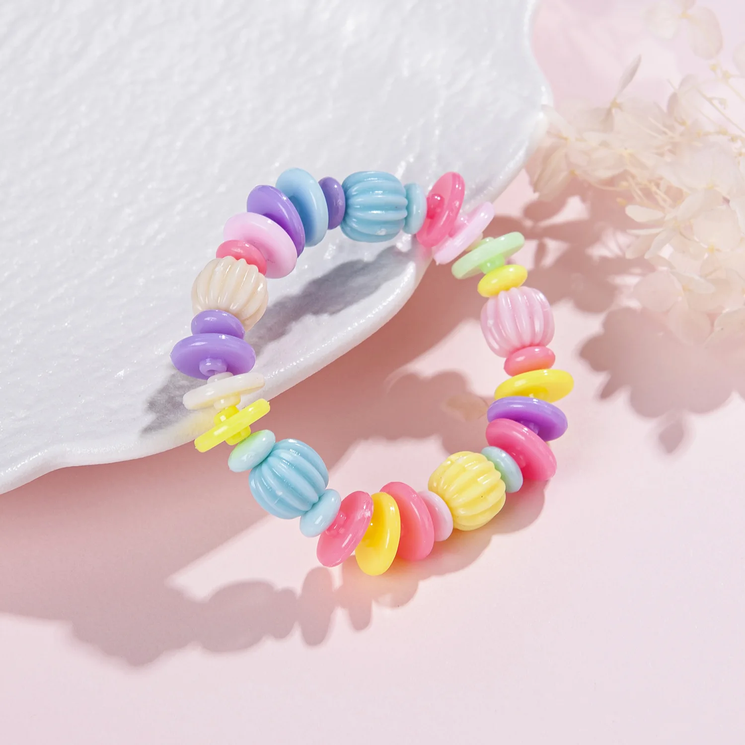 New Cute Colorful Candy Bear Heart Star Acrylic Beaded Elastic Bracelet for Girls and Children As The Best Bracelet Gift