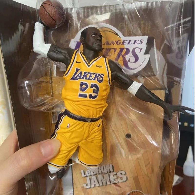 

В наличии: Оригинальная фигурка Mcfarlane Basketball All Star James King Slam DUNK, модель-кукла на баскетбольной подставке.