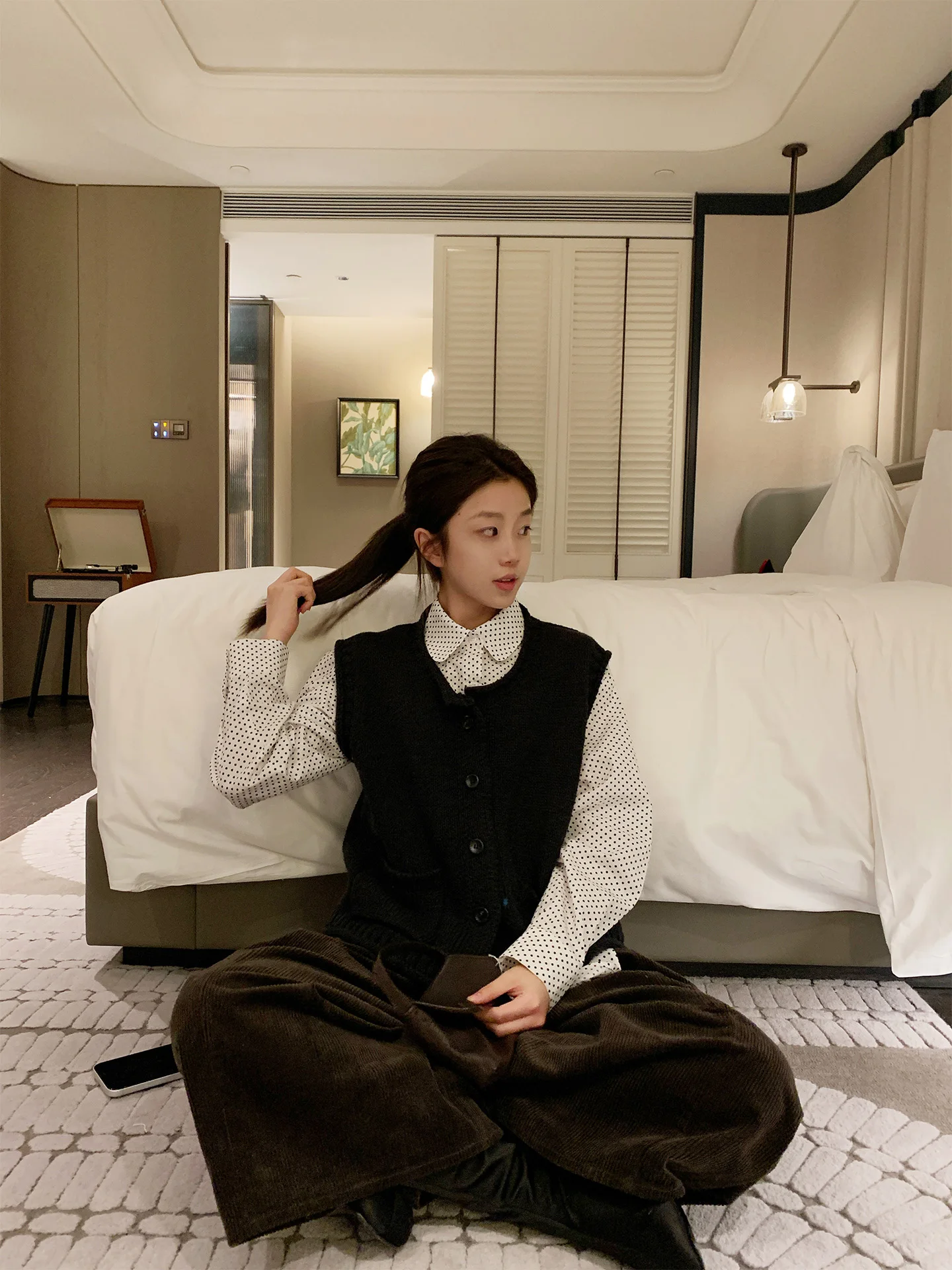 

Белая свободная рубашка из чистого хлопка с длинными рукавами для женщин, повседневная, с точечным узором, модная и стройнящая, для девушек.