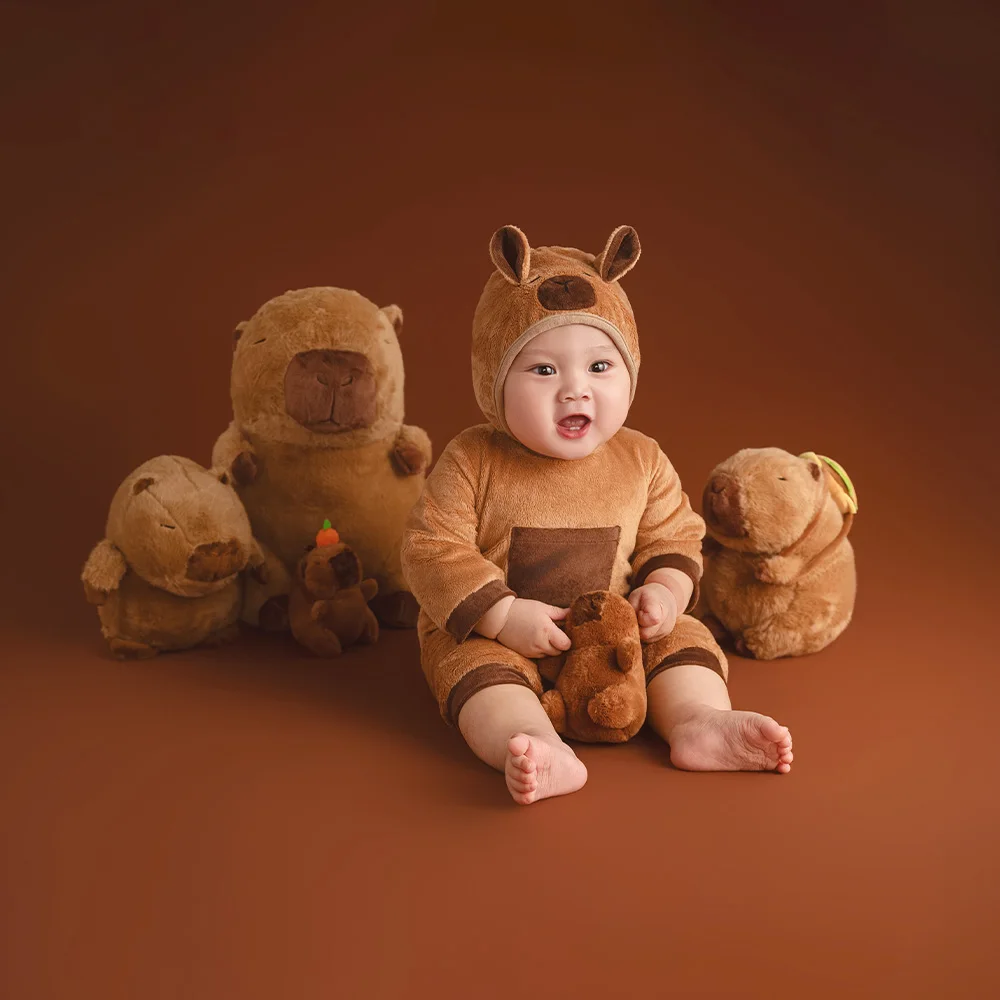 100 Days Baby Celebration Theme Photography Props Toddler Jumpsuit+hat Set Soft Stuffed Animals Dolls Studio Scene Accessories view 4