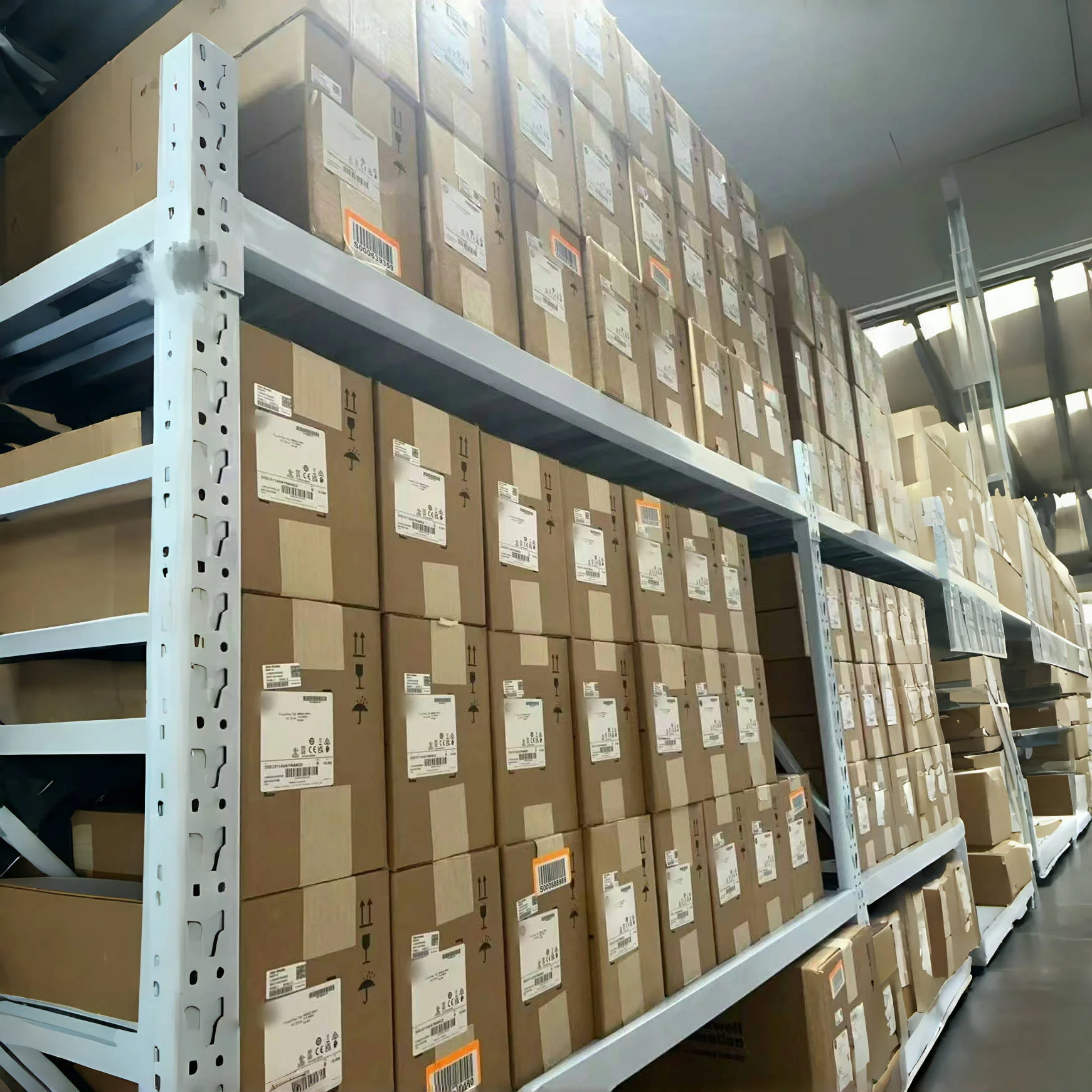 Original Stock I1NO2VANCE 400W Motor MS1 Series MS1H4-40B30CB-A631R AC 220V R/min 26 Bit High Encoder High Performance