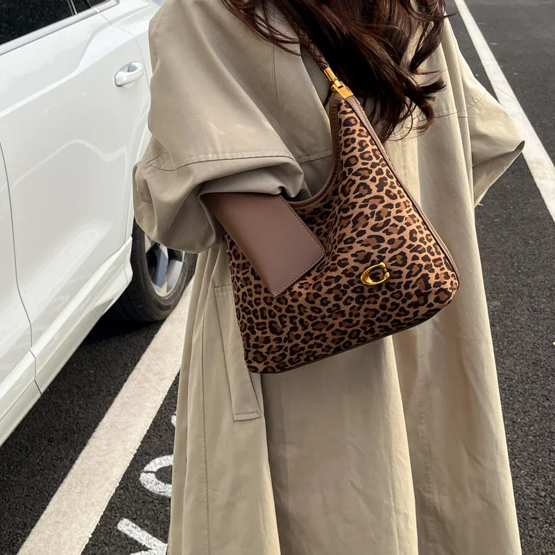 

Famous Designer Leather Shoulder Bag For Ladies Luxury Brand Crossbody Bag Popular Classic Elegant Handbag Women Tote Bag