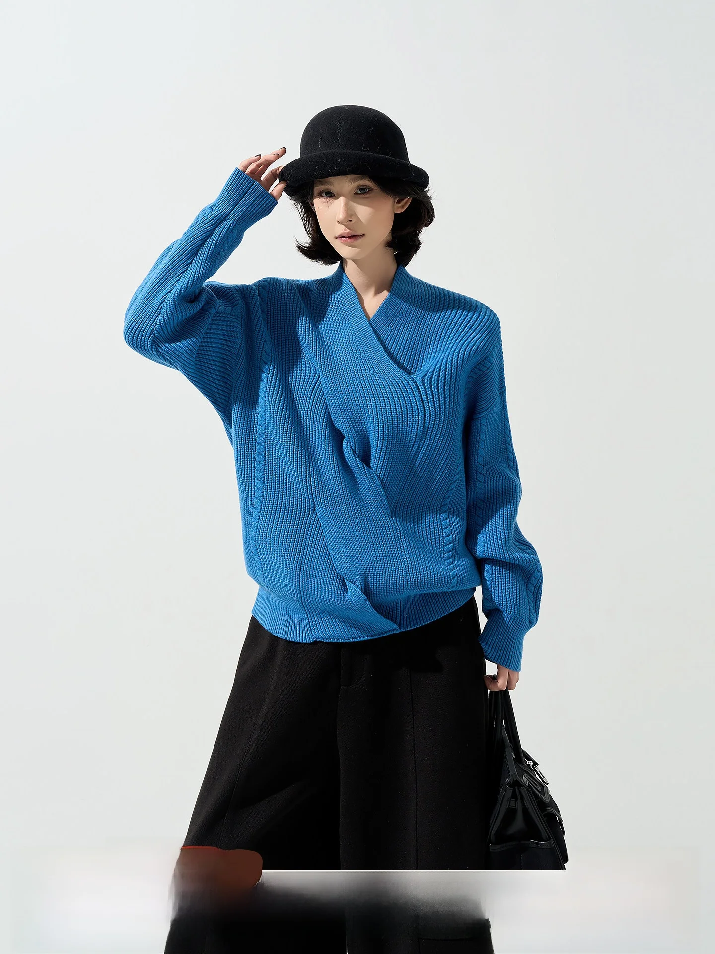 

Loose Long Sleeve V-Neck Knitted Sweater Women's Spring New Style Korean Lazy Fashion Wutongtong Design Casual Comfortable Top