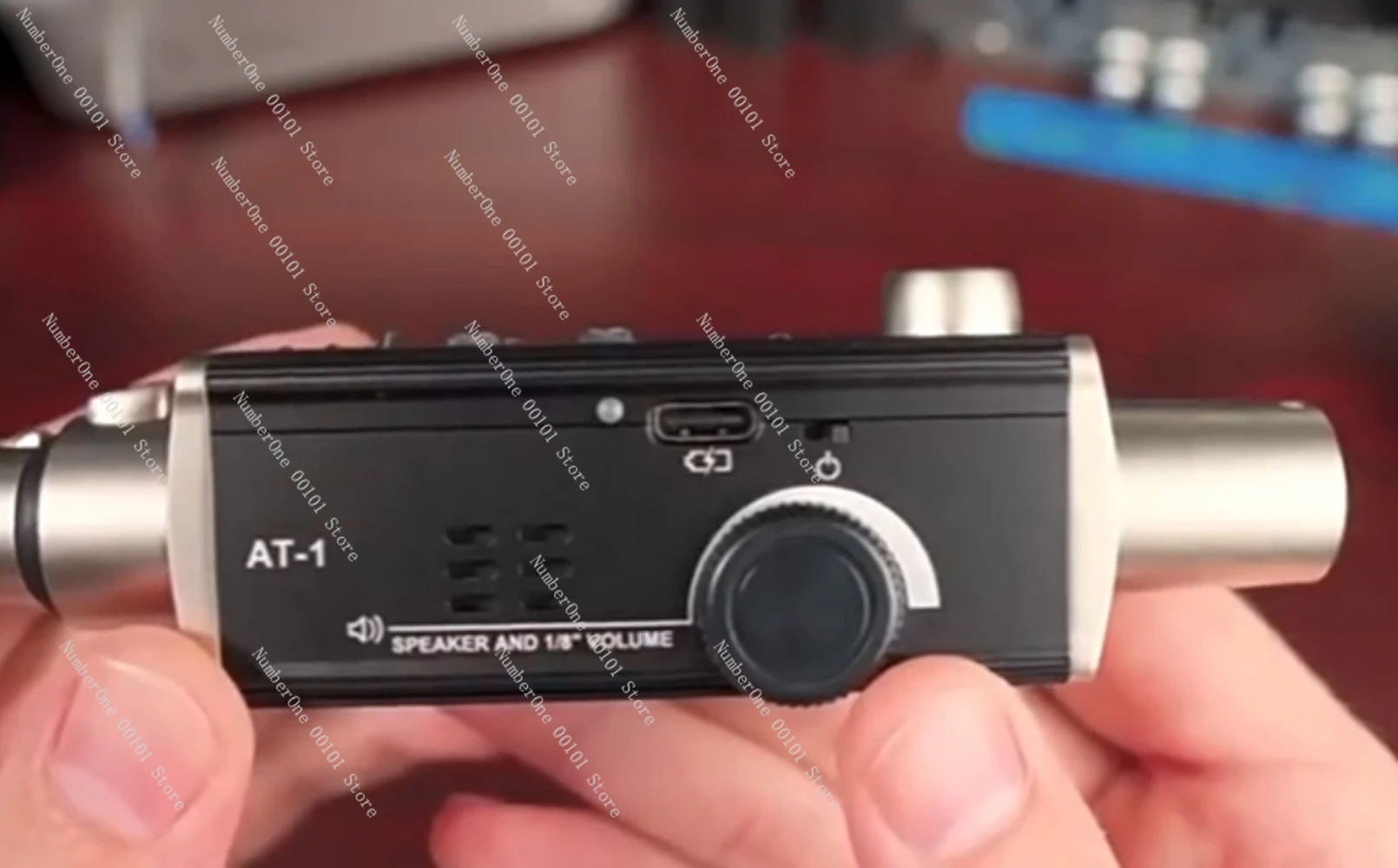 Portable Audio Tester AT-1, Signal Generator for Guitar Cable & Effects Pedal with Phantom Power Check