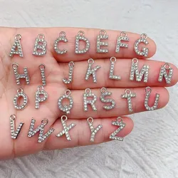 Colgante de aleación con incrustaciones de diamantes de imitación para mujer, 26 piezas, color plateado, cristal, 26 letras, collar, pendientes, accesorios de joyería DIY