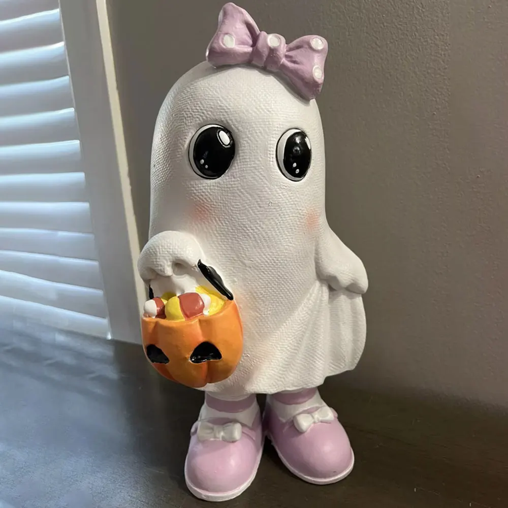 

Ghost Pumpkin Figurine Halloween Sculpture Resin Spooky Figure Prop Ornament Home Decoration for Bookshelf Windowsill Bedroom