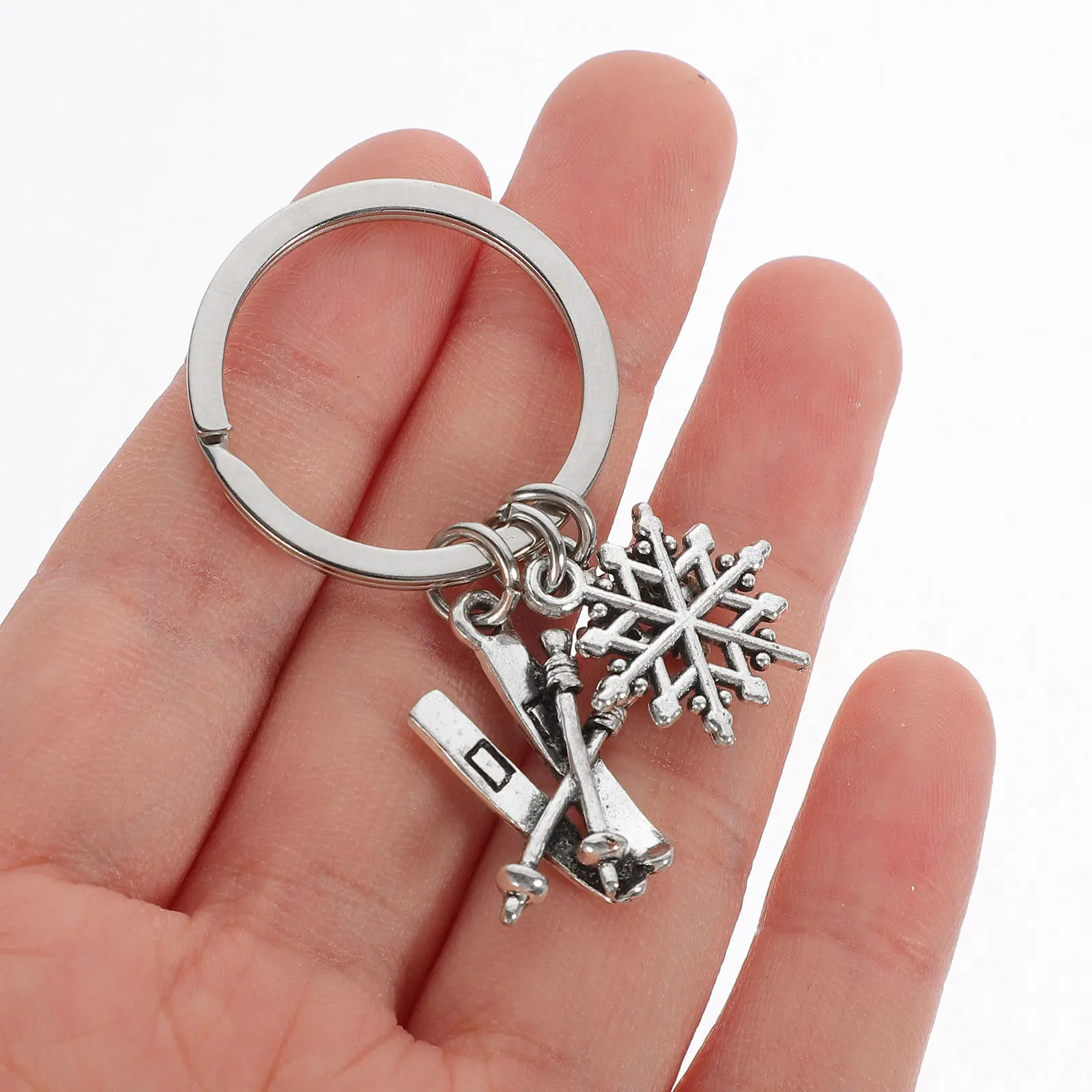 Metal Pendant Keychain Lightweight Small Size Simple Design Xmas Gift Car Key Backpack Handbag Purse Charm