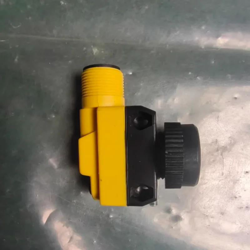 สวิตช์โฟโตอิเล็กทริคของแท้ใหม่เอี่ยม รุ่น EOIR60m-BS30-6X-H1141  EOIR20m-BS18-6X  BT18-BP-VN6X-H1141  BT18-BP-VP6X-H1141