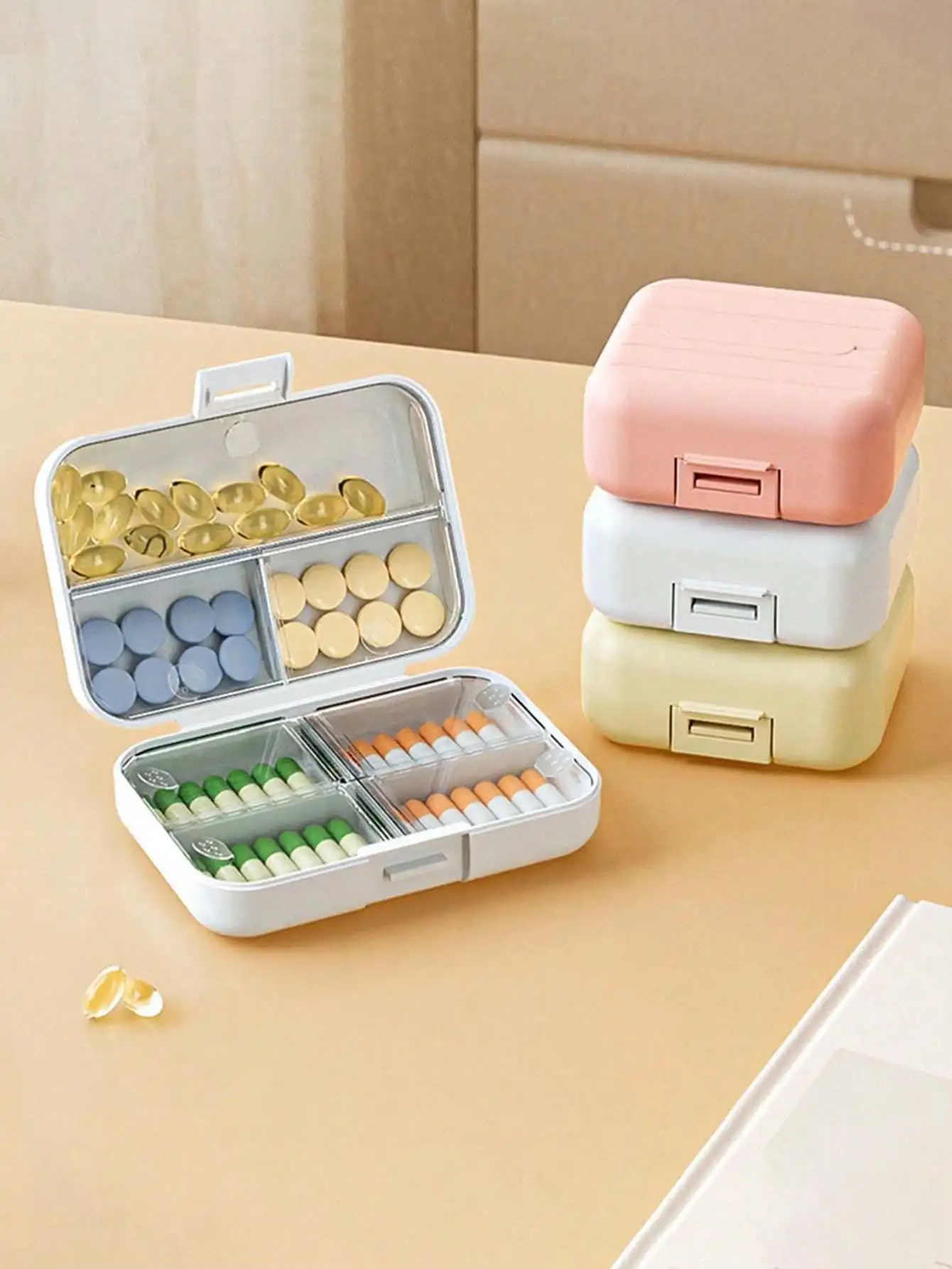 Portable Travel Mini Pill Box, Pill Box, Small Pill Box|Weekly Pill Organizer For Travel, 7-Day Pill Box Organizer, 7 Compartment Pill Box, Waterproof And Moisture Resistant Pill Organizer, Travel Pill Box Dispenser, Fish Oil, Supplement Medication Organi