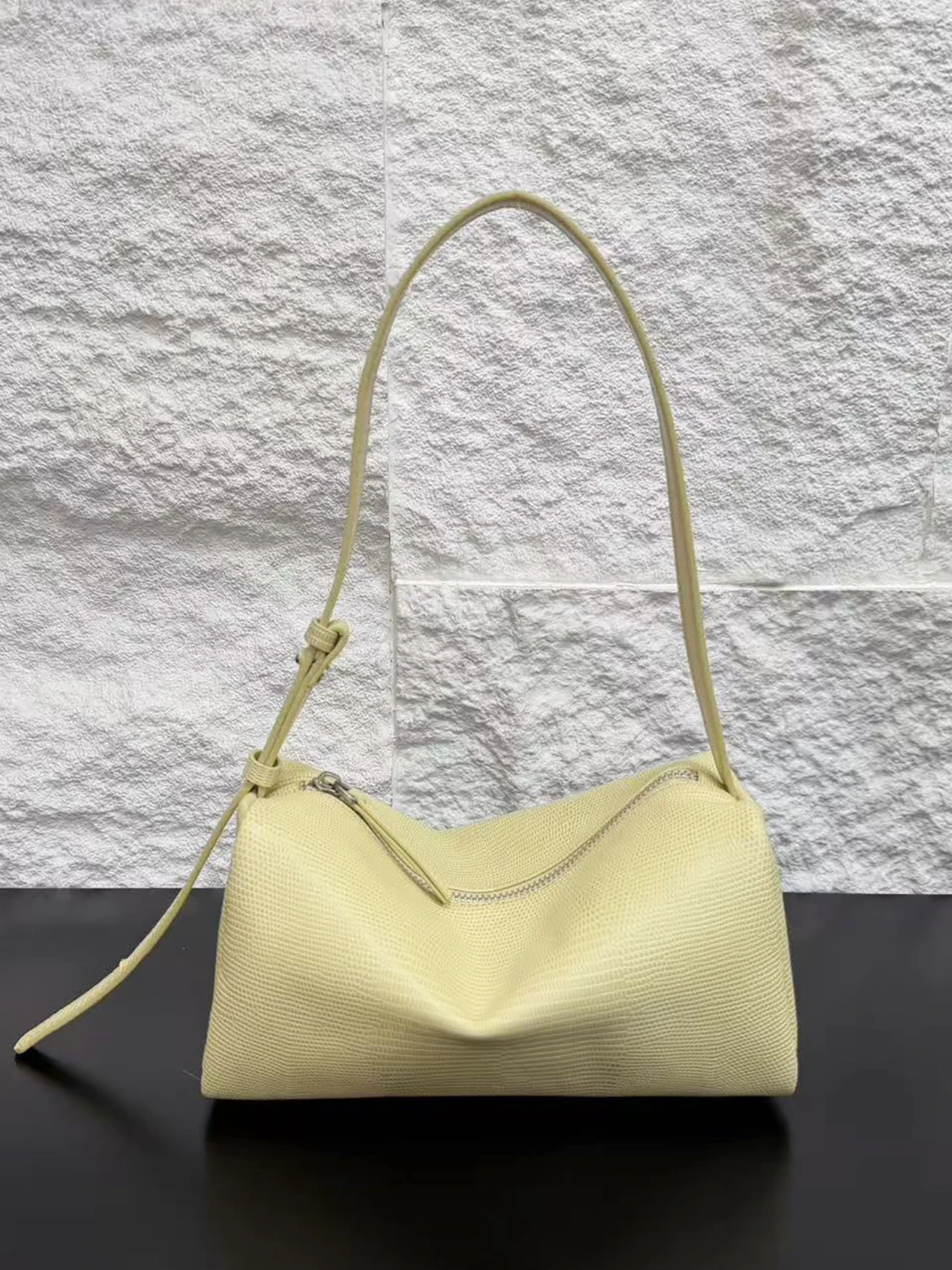 Top Layer Cowhide Lizard Pattern Toast Bag Bowling Bag Women's New 2026 Spring Single Shoulder Slant Cross Bag Casual Simple ...