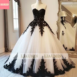 Elegant White Tulle and Black Lace Applique Strapless Wedding Dresses Sweetheart Bridal Ball Gowns Full Length Custom W13-14