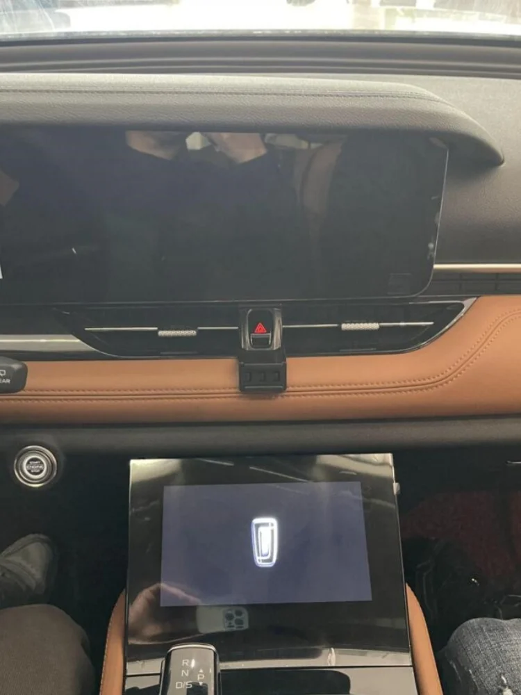 Premium Car Phone Holder & Base For 2020‑2023 FAW Bestune T99, 360‑Degree Swivel Adjustment, No Visual Blockage for Driver