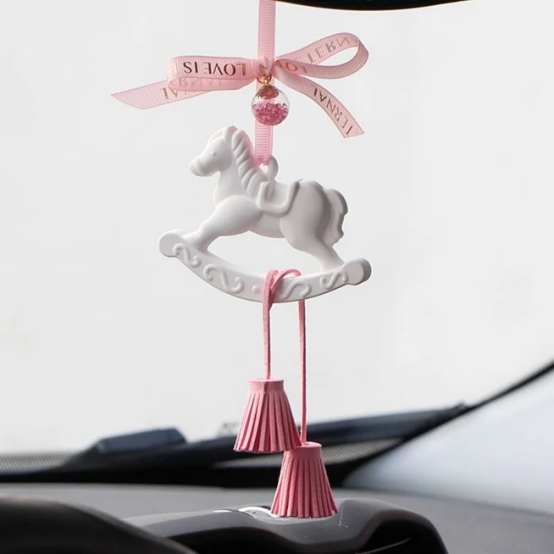 1pc Horse Car Aromatherapy Hanging Decoration Bathroom Bedroom Wardrobe Aromatherapy Plaster Hanging Ornament