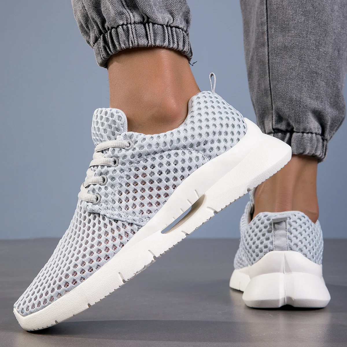 Summer New Men's Breathable Mesh Sneakers Lightweight Comfortable Anti-Slip White Casual Sport Shoes Men's Zapatillas Hombre view 6
