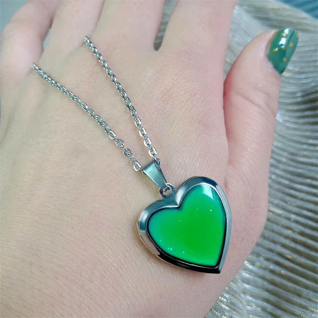 Emotional Temperature Color Changing Heart Pendant Necklace for Women Romantic Design LOVE Charm Necklace Jewelry