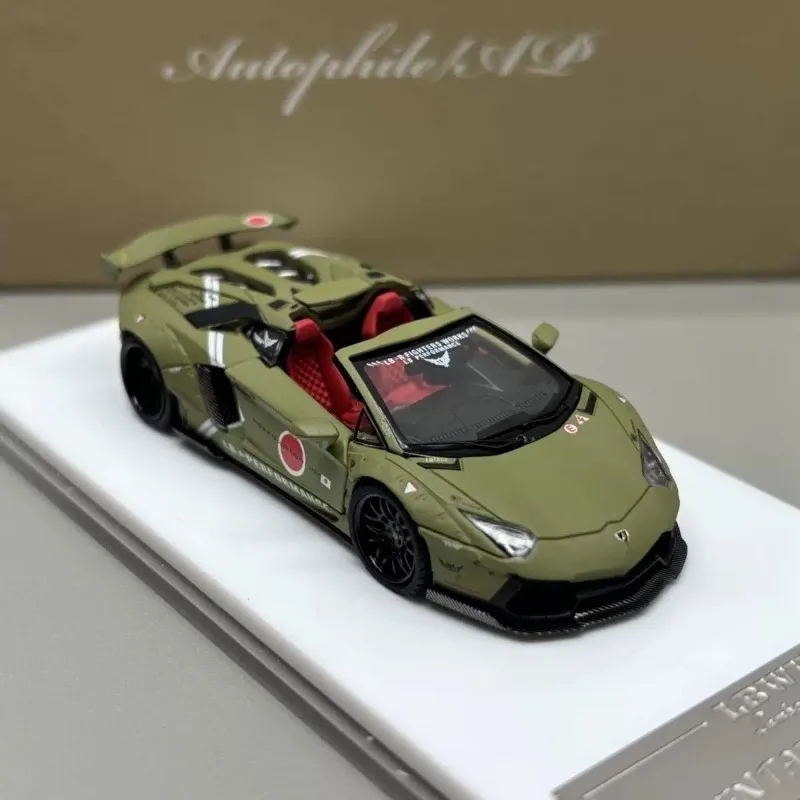 

Модель автомобиля Lamborghini Aventador LP700-4 в масштабе 1:64, реалистичная статическая модель из сплава, подарок для мальчиков и предмет коллекции.