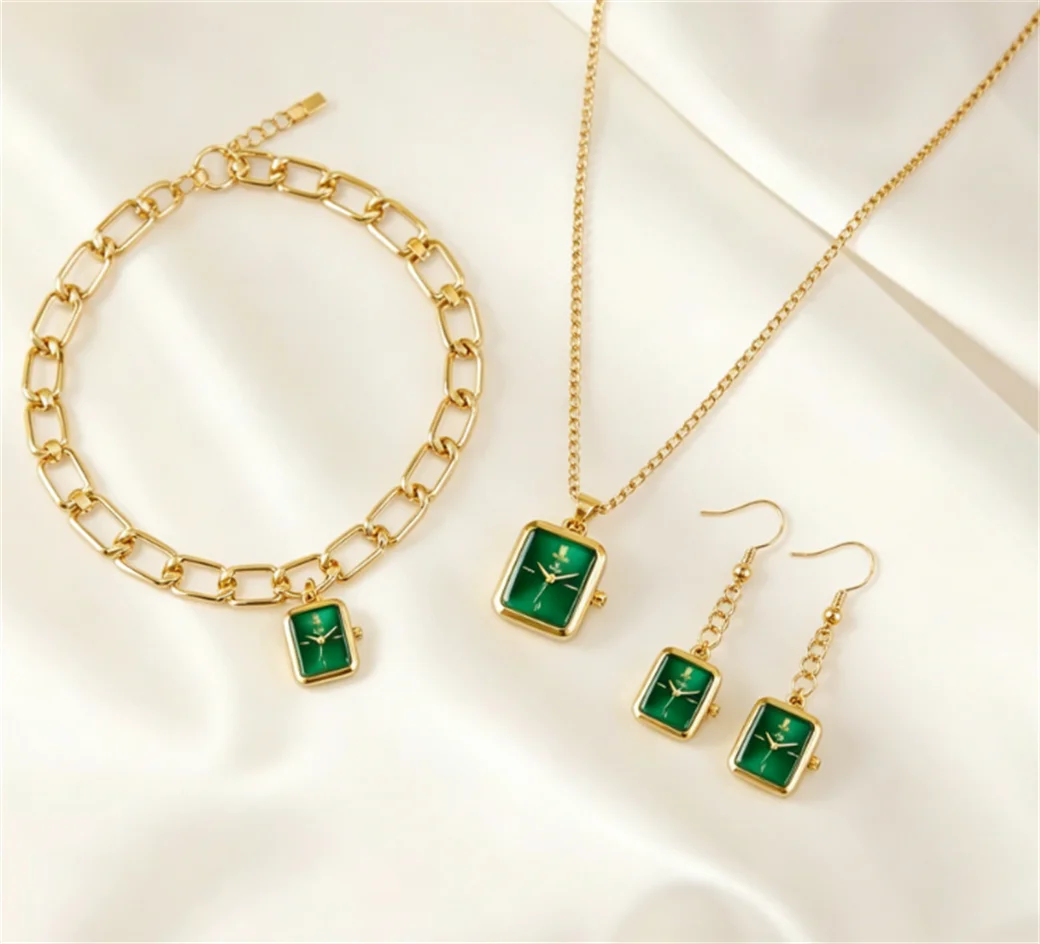 

YaLaLuSi Floating Square Women Watch Gold Hollow Rectangle Link Bracelet, Vibrant Emerald Green Dial Dangle Quartz Wristwatch Vintage Luxury Gift for Her