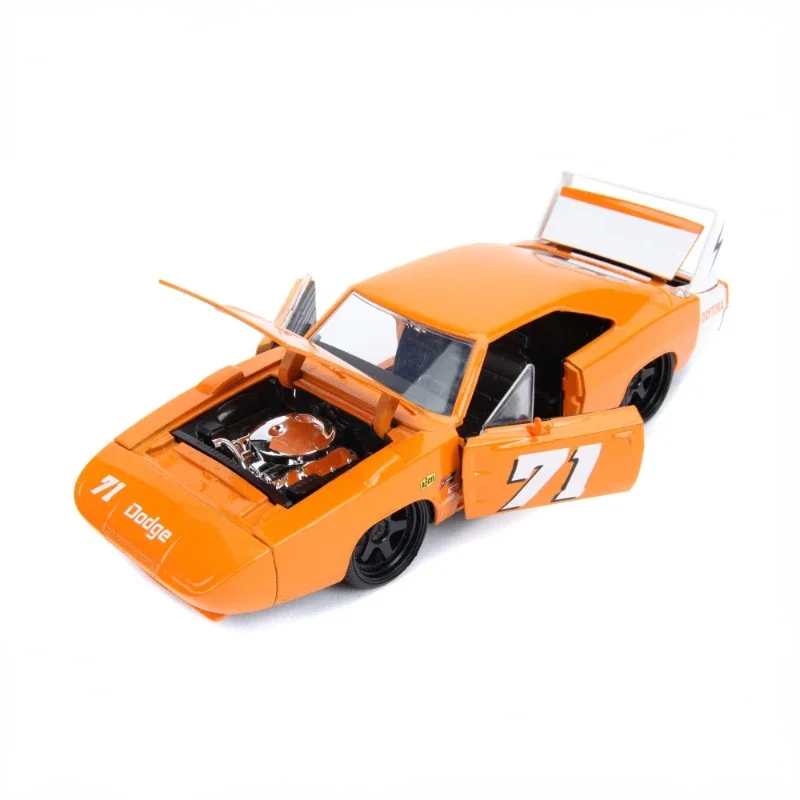 

Jada 1:24 1969 Dodge Charger Daytona Classic Muscle спортивный автомобиль Высокая имитация литья под давлением модель автомобиля из металлического сплава игрушечный подарок для детей