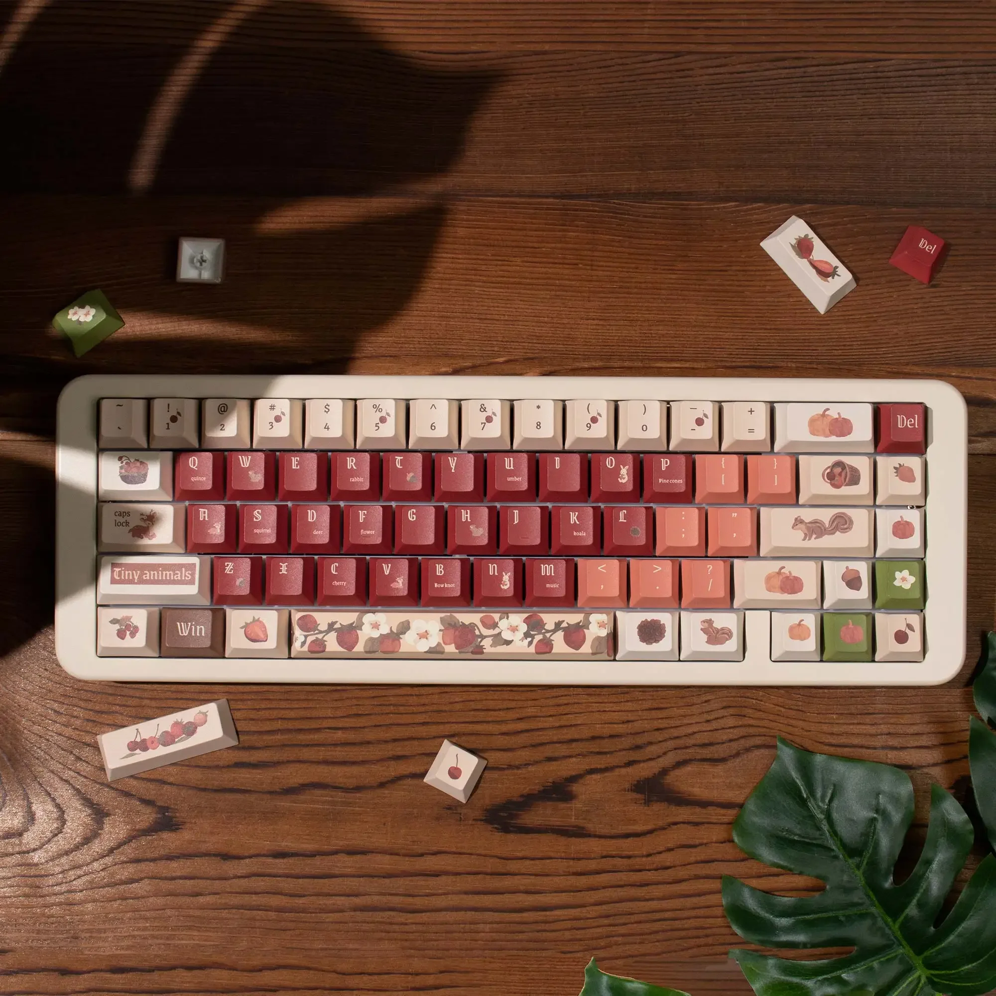 Imagem -06 - Retro Vermelho Pequena Floresta Keycap Pbt Sublimação Cherry Squirrel Elemento Keycap Barra de Espaço l Forma Entrar Chave 153 Chave 2.25 7u