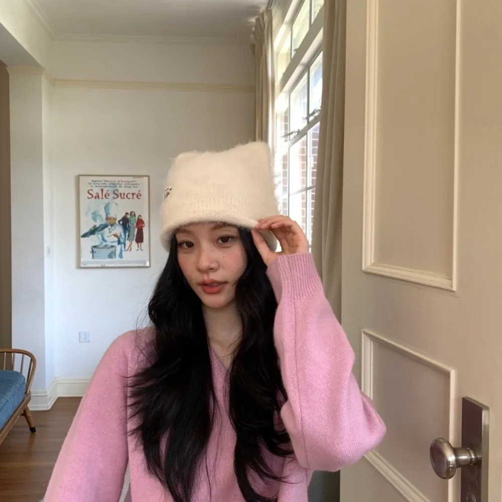 Polyester Fuzzy Knitted Beanie Large Head 56cm to 58cm Pointed Top Hat Stretchy Solid Color Warm Winter Beanie Daily Wear