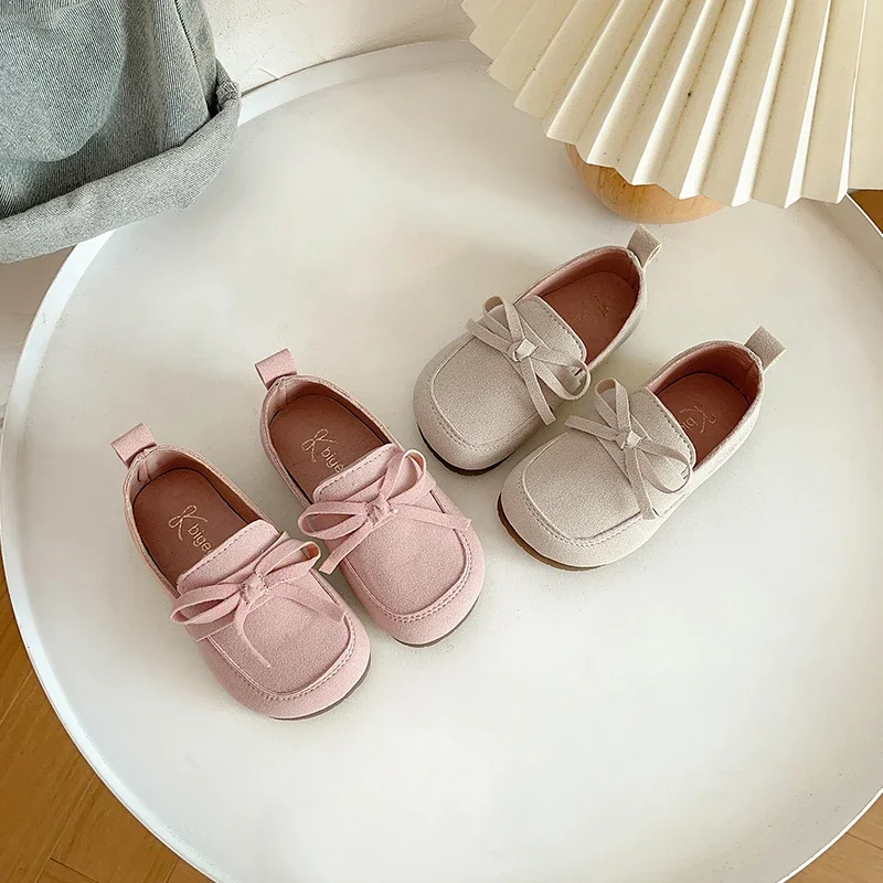 

Детская повседневная обувь, однотонные мокасины для мальчиков и девочек, нескользящая детская обувь на мягкой подошве на плоской подошве, обувь принцессы, размер 21-30