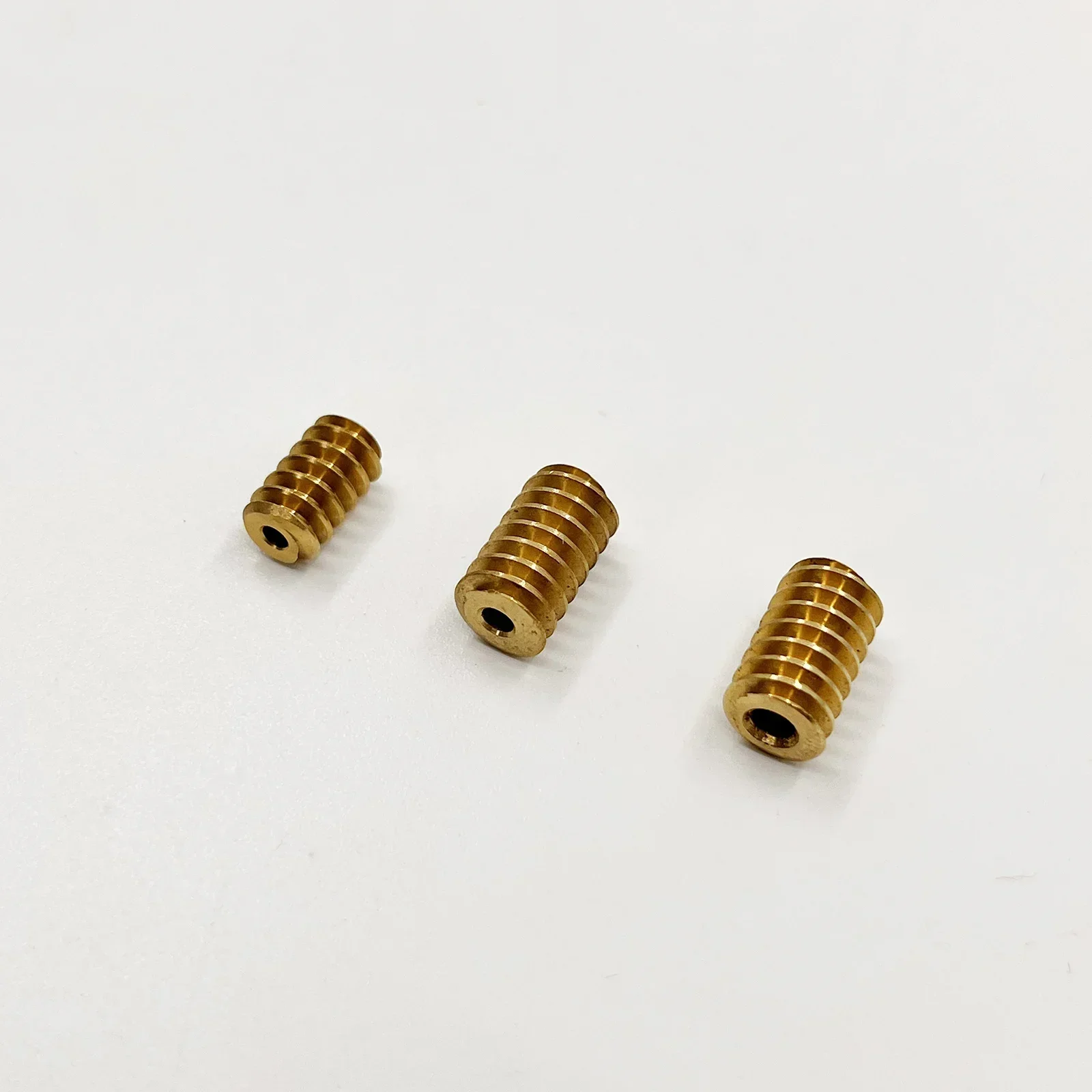 1PC 0.5 Modulus 1.98mm/ 2.28mm/ 2.98mm Aperture Brass Copper Metal Worm Gear Transimission Gear for 2mm 2.3mm 3mm Shaft