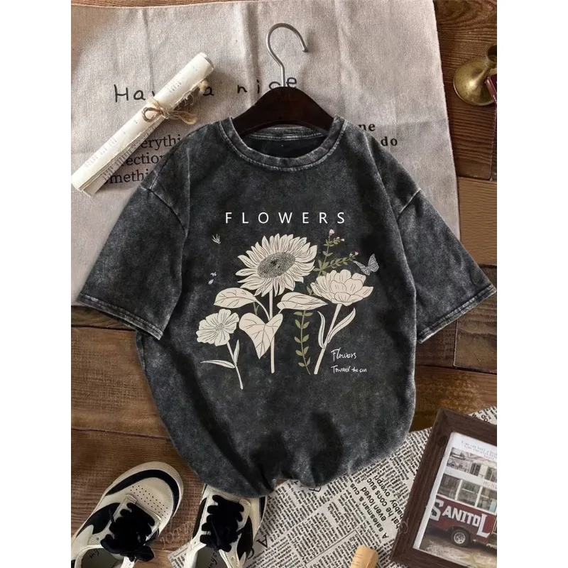 Sunflower Wildflower Floral Graphic T-Shirt Retro Letter Botanical Print Oversize Short Sleeve Loose Fit Crew Neck Top for Daily