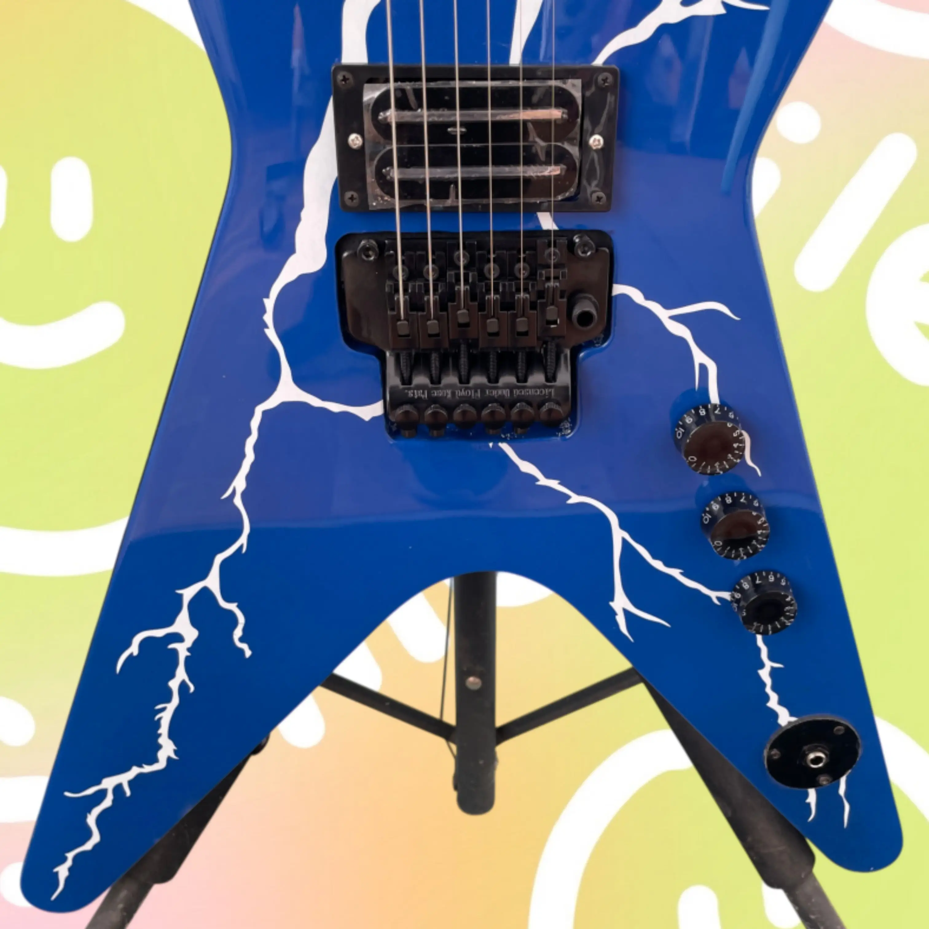 Sapphire Blue Electric Guitar,White Lightning Pattern,Exquisite craftsmanship Guitars,Stylish Rock Stage Performance Guitarra