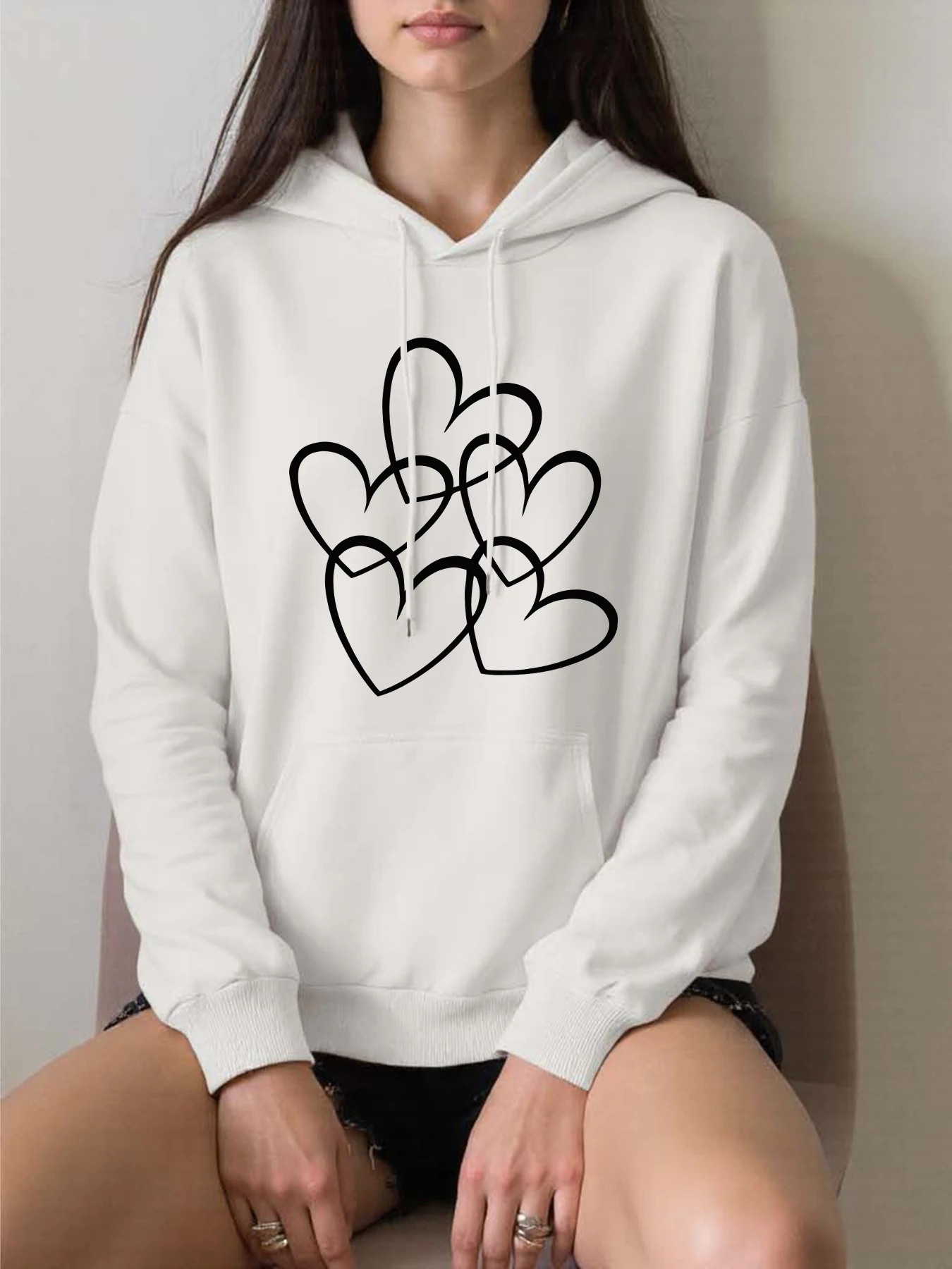 

Женская толстовка с креативным принтом Love, осенняя свободная толстовка с капюшоном, повседневный пуловер с карманами Y2K, флисовая универсальная женская спортивная одежда